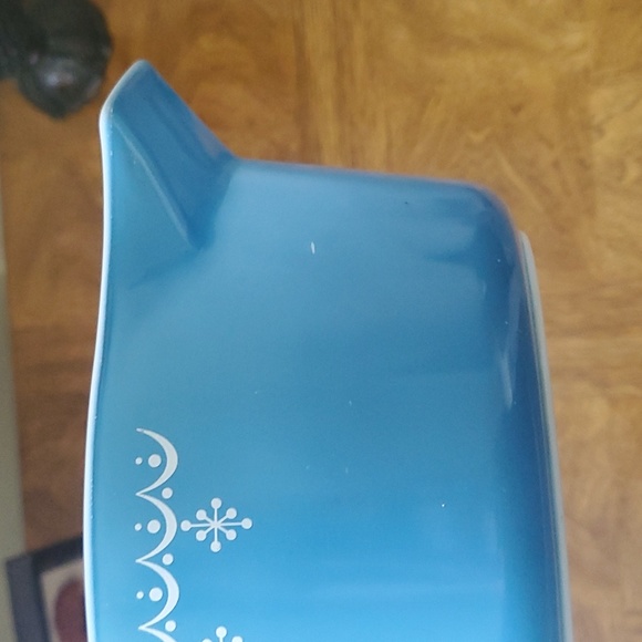 Pyrex Snowflake Garland Casserole Dish π - Picture 10 of 12